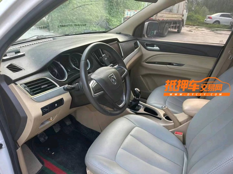 徐州17年寶駿7306