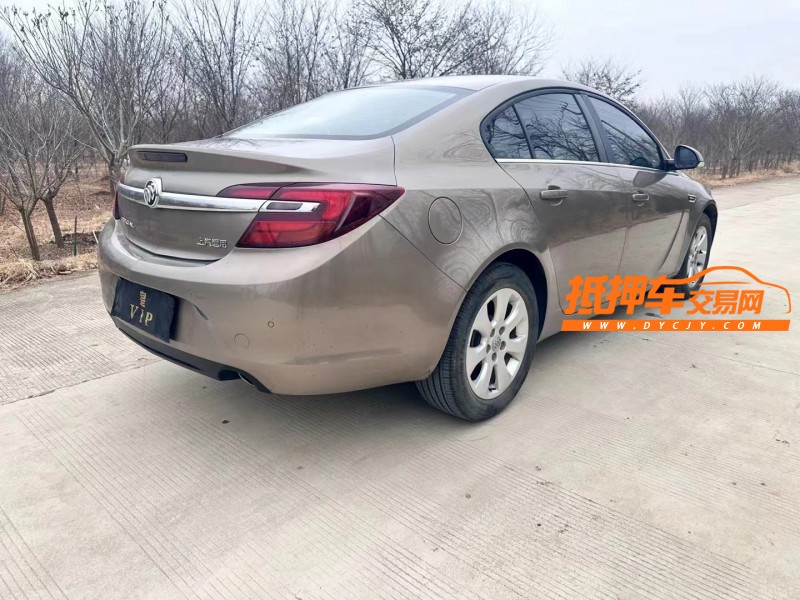 徐州17年别克君威5