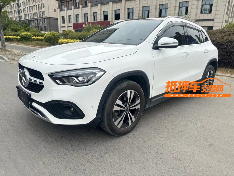 徐州21年奔驰GLA3
