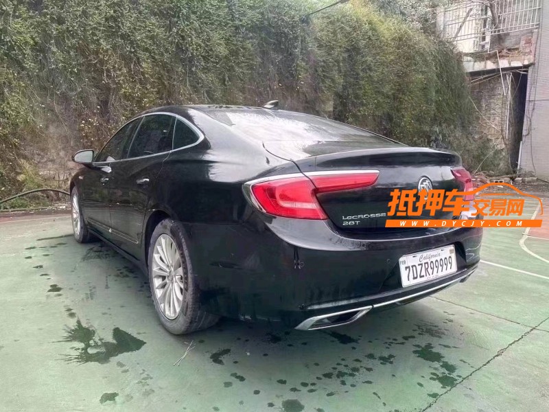 重庆17年别克君越7