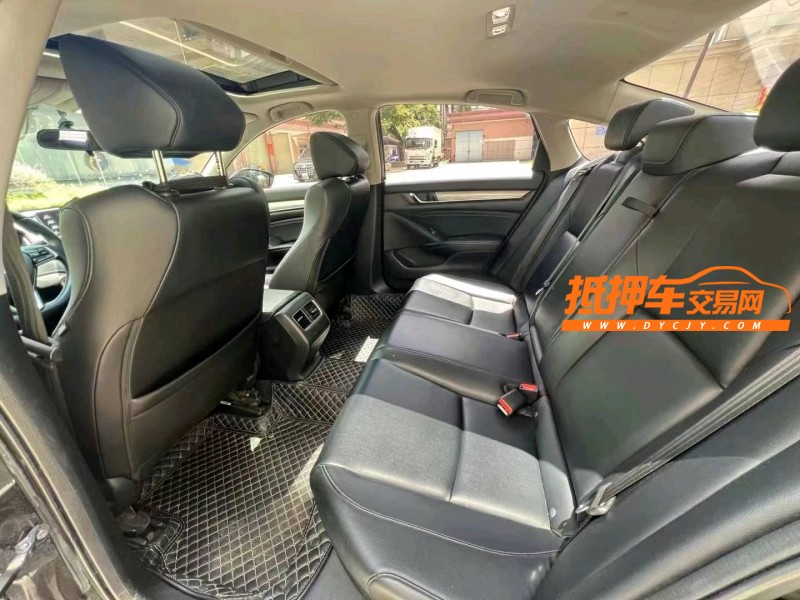 东莞18年本田雅阁5