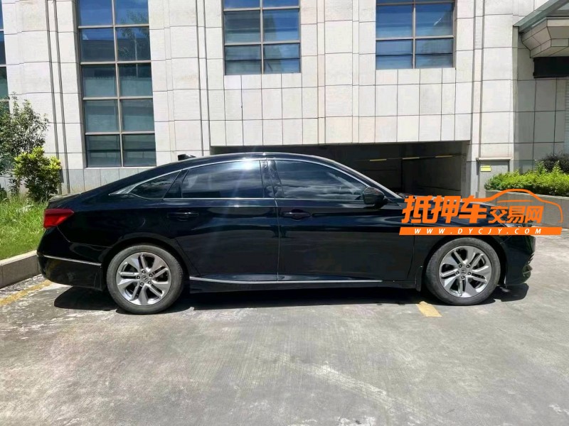 东莞18年本田雅阁8