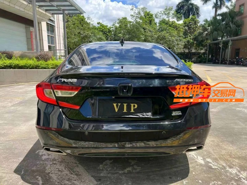 东莞18年本田雅阁9