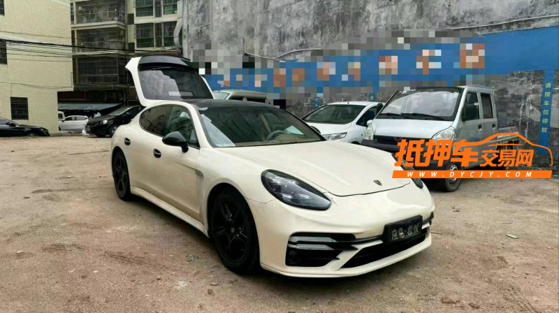 汕头11年保时捷帕拉梅拉2