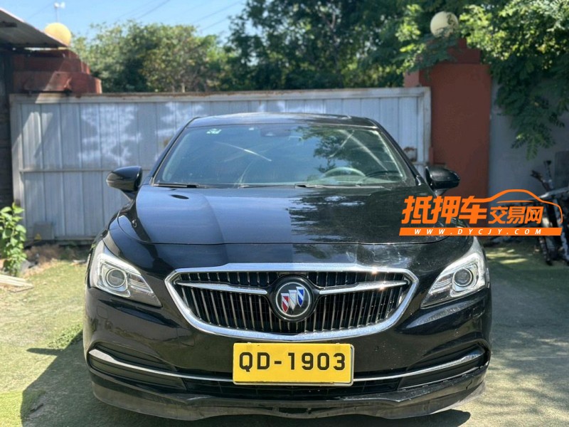 青岛17年别克君越1