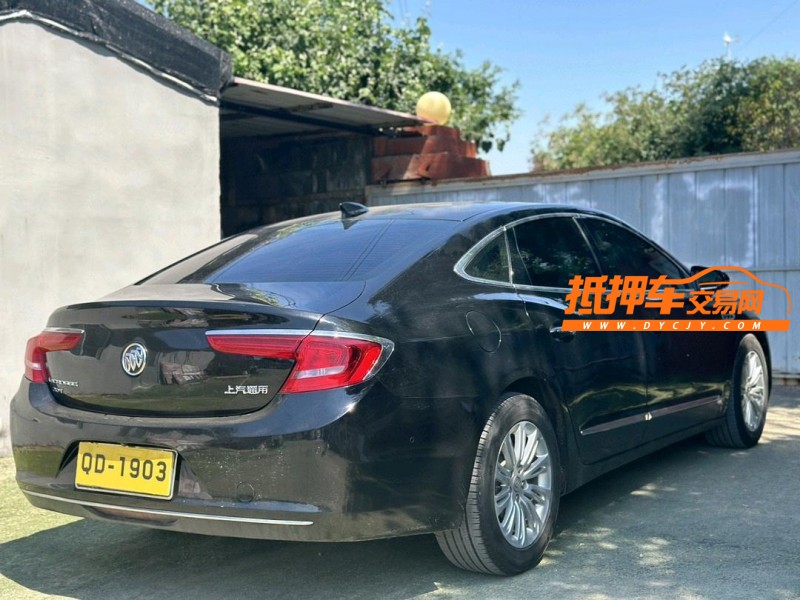 青岛17年别克君越7