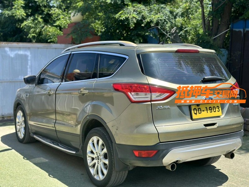 青岛15年福特翼虎9