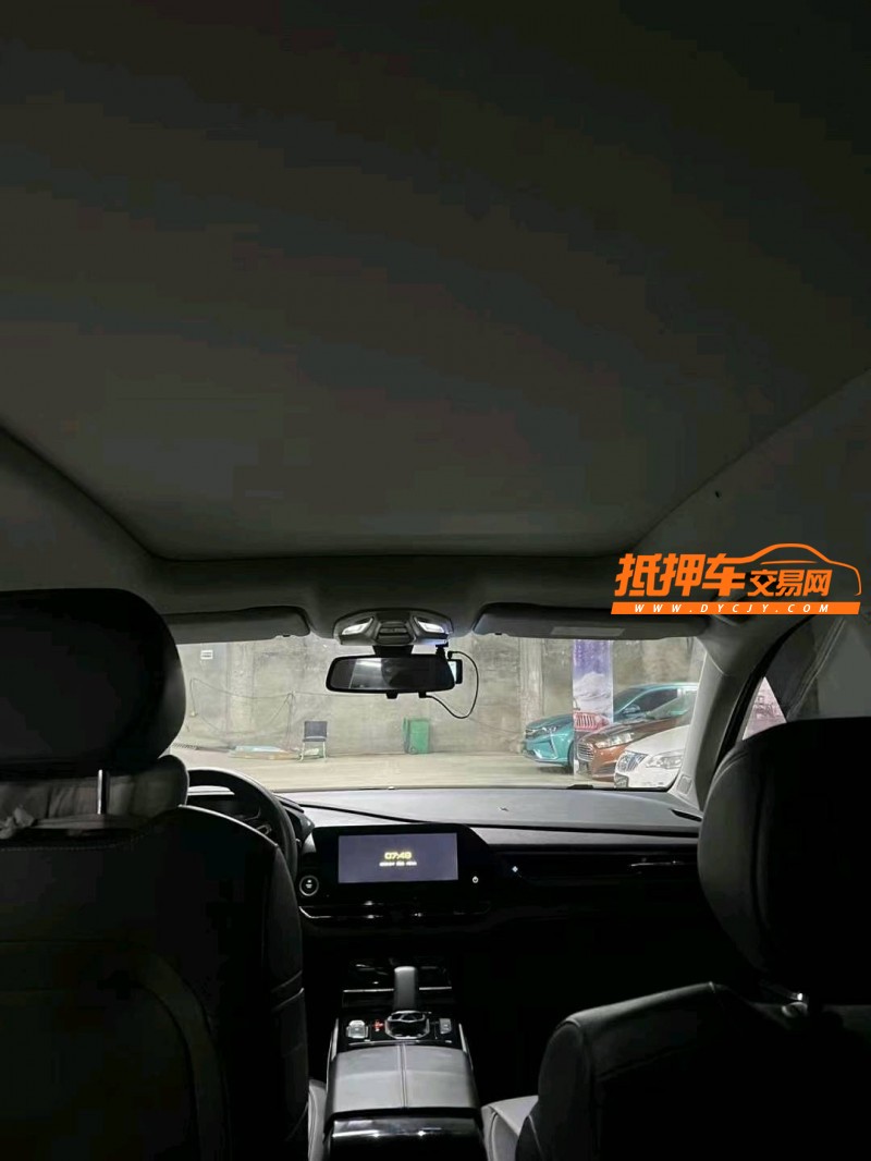 平涼23年五菱汽車凱捷4