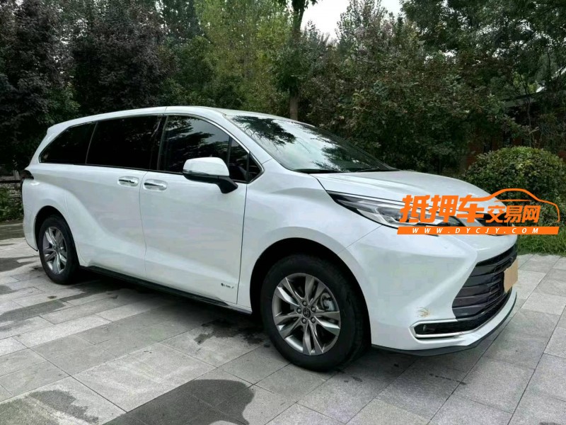 安陽24年豐田塞納2