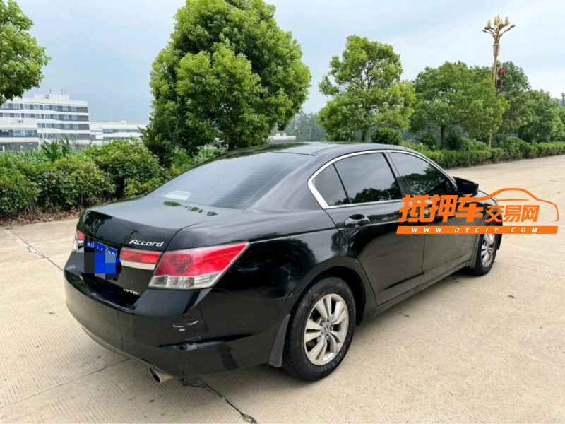 盐城11年本田雅阁4