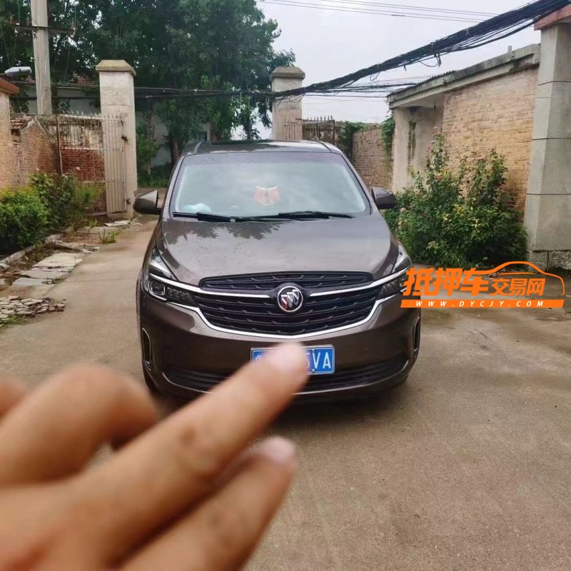 济宁21年别克GL81