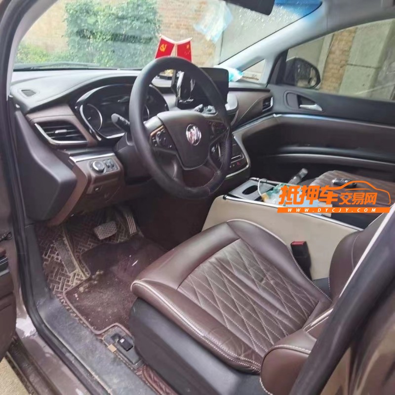 济宁21年别克GL84