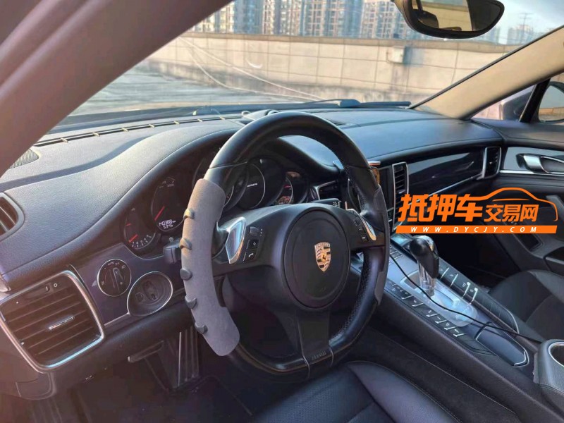 盐城12年保时捷帕拉梅拉5