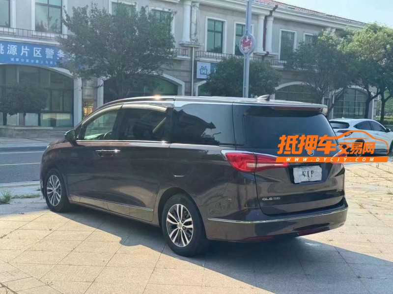 济宁18年别克GL85