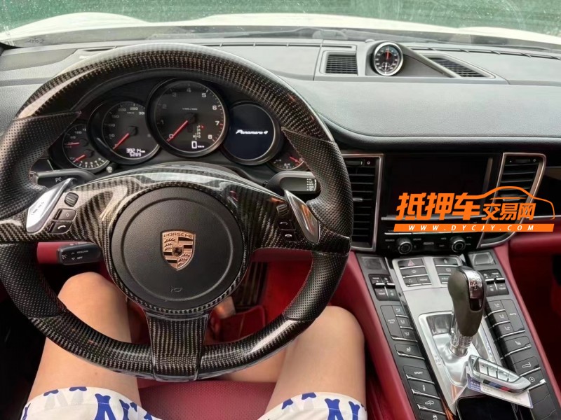 德州12年保時捷帕拉梅拉4