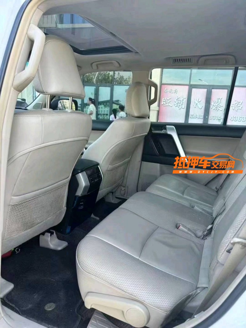 保定11年丰田普拉多5