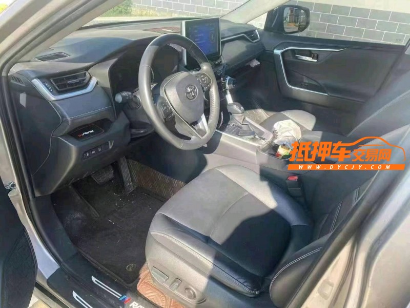 安陽21年豐田RAV4榮放8