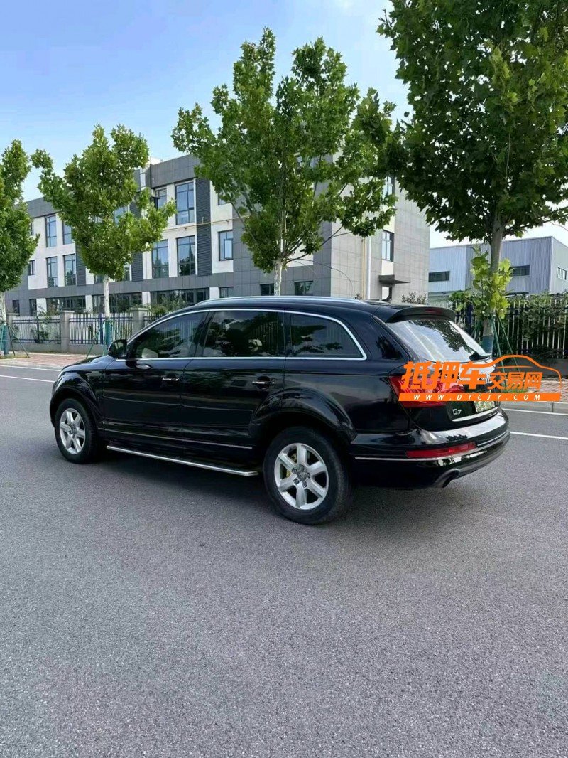 苏州10年奥迪Q75