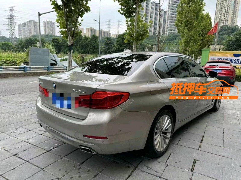 重庆20年宝马5系3