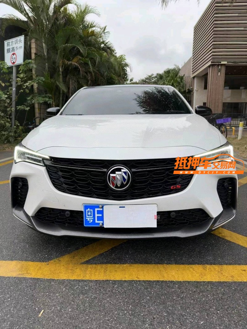 佛山22年别克威朗1