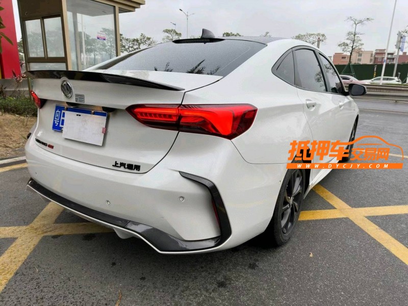 佛山22年别克威朗4