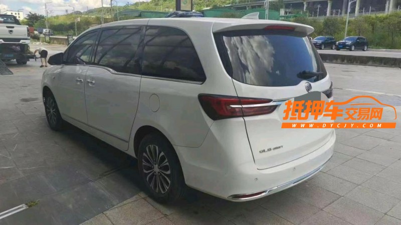 重庆21年别克GL86