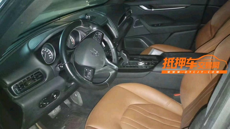 重庆18年玛莎拉蒂Levante4