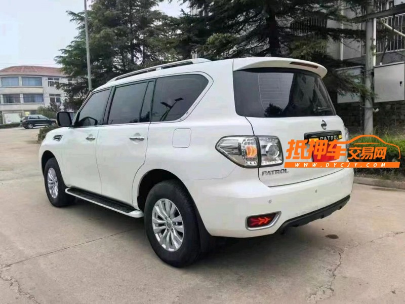 潍坊18年日产途乐2