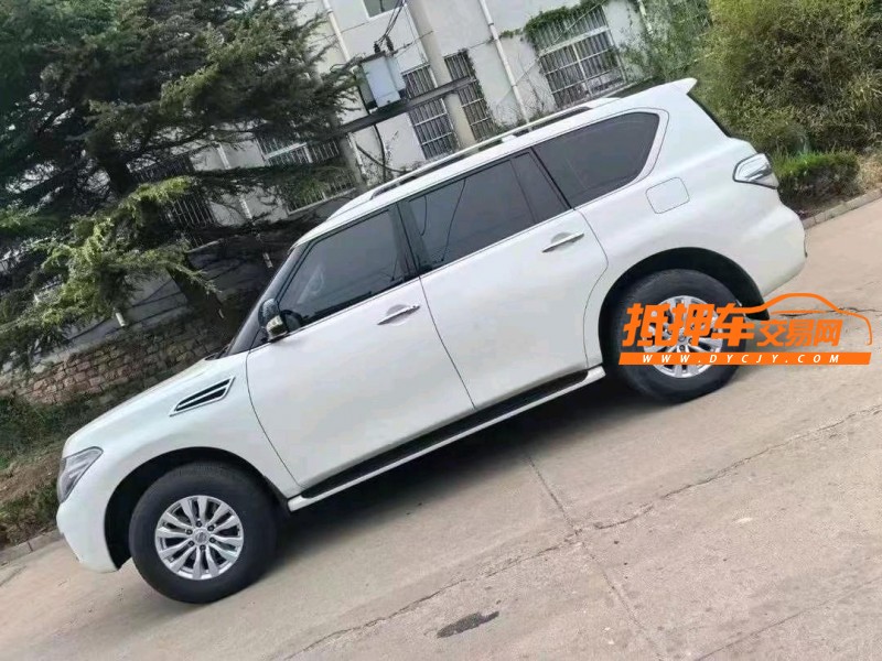 潍坊18年日产途乐5