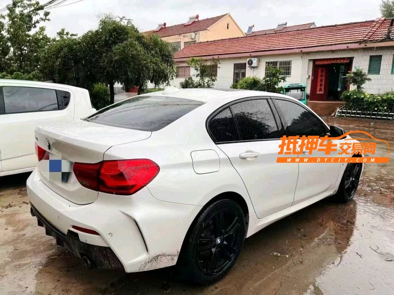 烟台22年宝马1系8