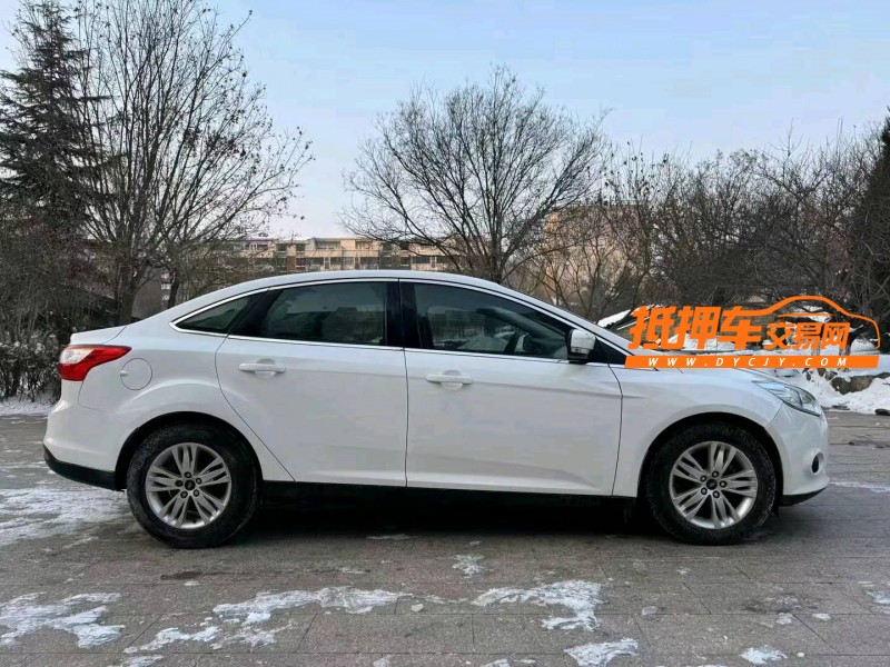 邢台14年福特福克斯8