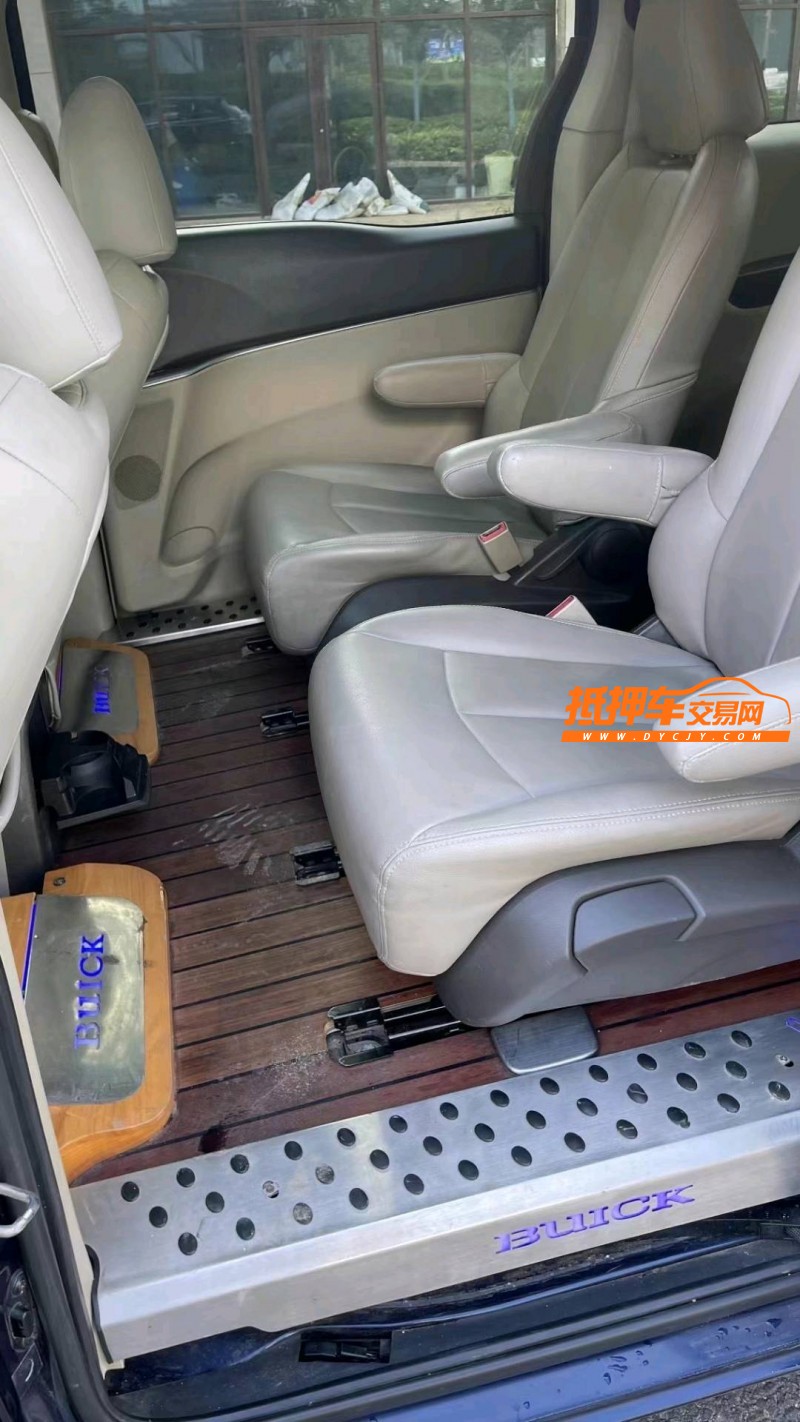济南13年别克GL85