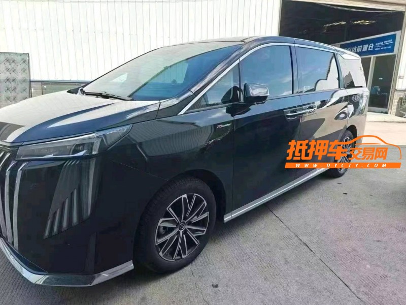 長沙23年傳祺M82