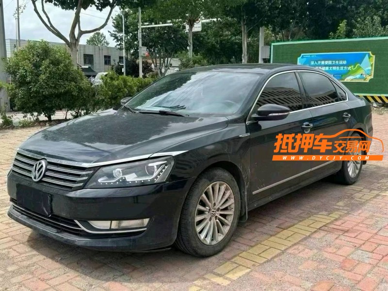 青岛13年大众帕萨特2