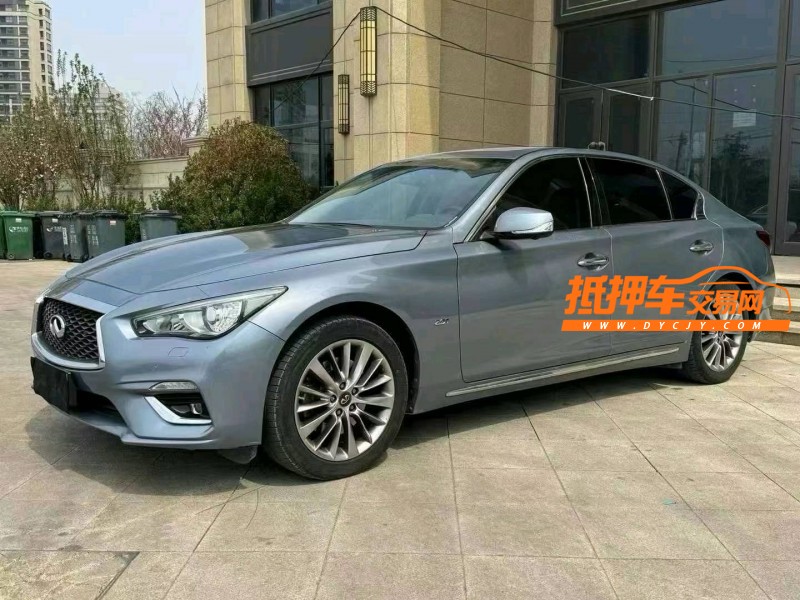 青島19年英菲尼迪Q502