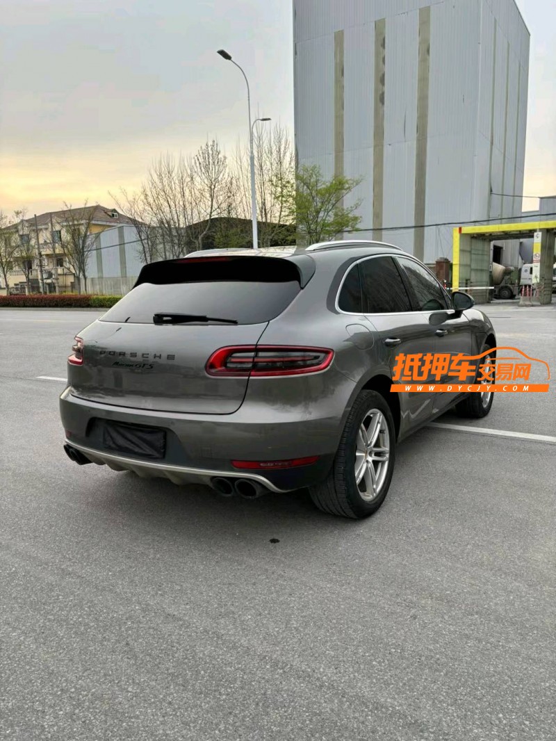 宿迁16年保时捷Macan8