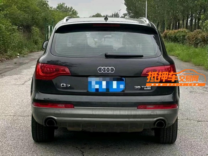 青岛14年奥迪Q75