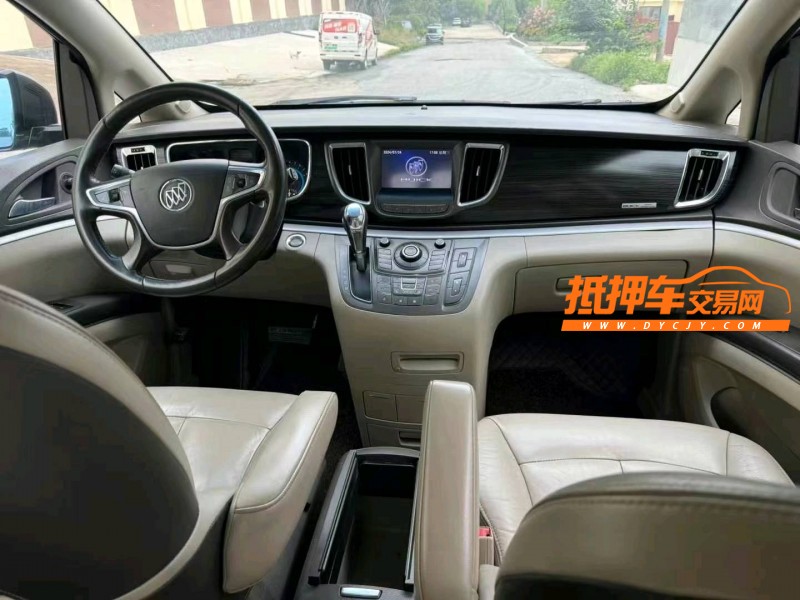 青岛14年别克GL85