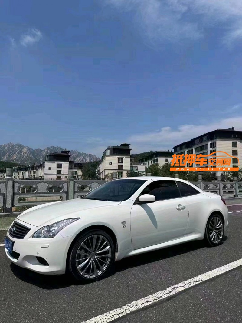 青島16年英菲尼迪Q603