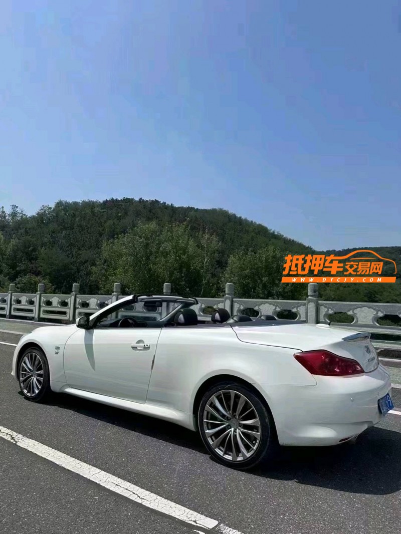青島16年英菲尼迪Q609