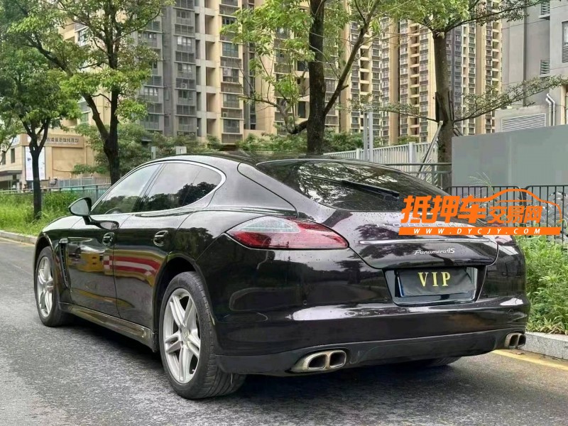 广州10年保时捷帕拉梅拉7