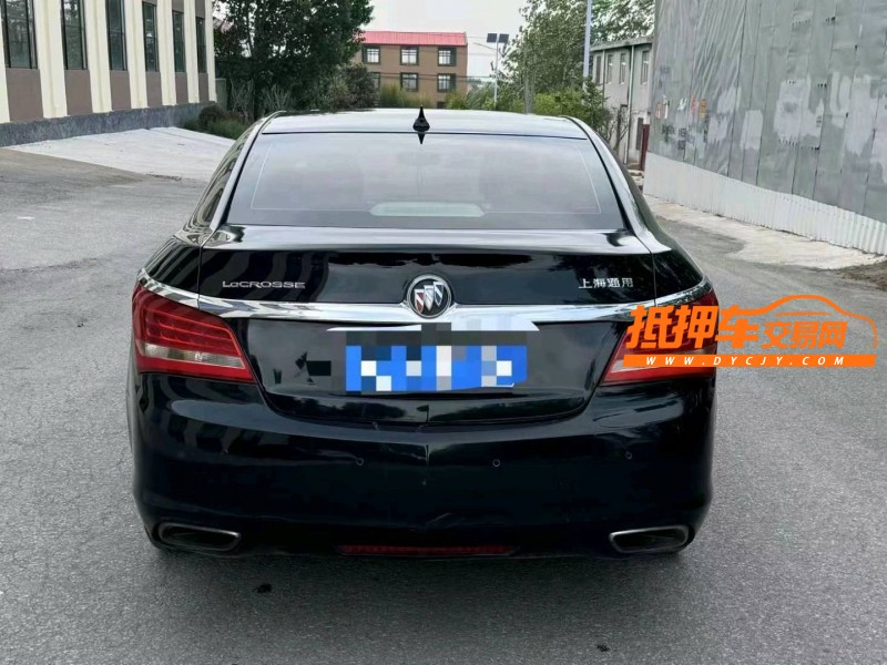 青岛15年别克君越6