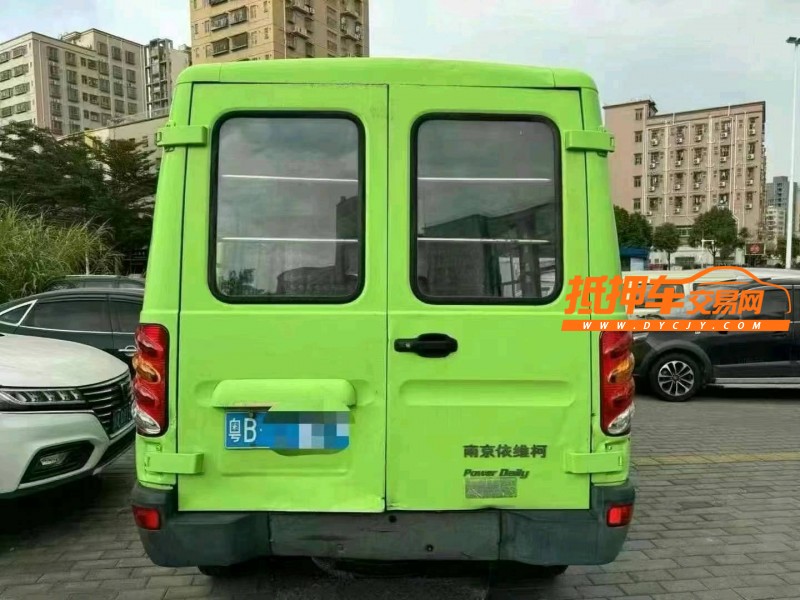 深圳15年依维柯都灵3