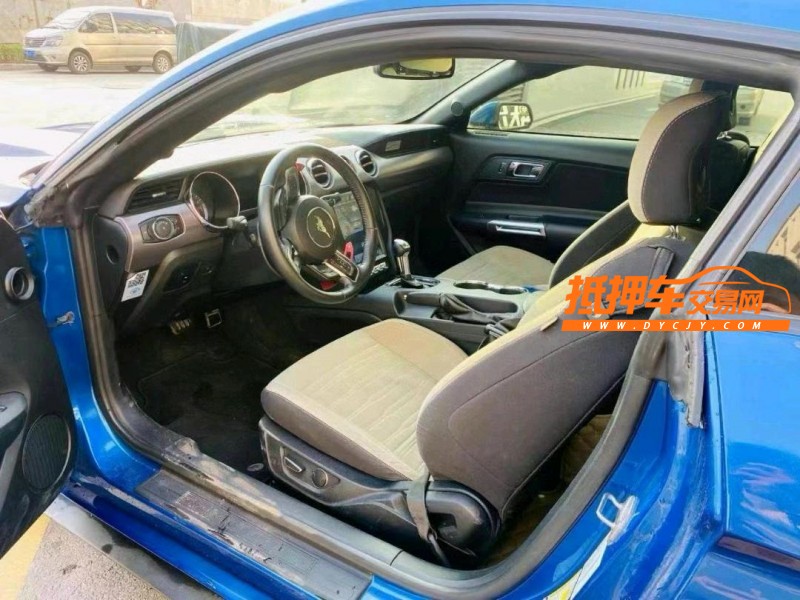 青岛17年福特野马8