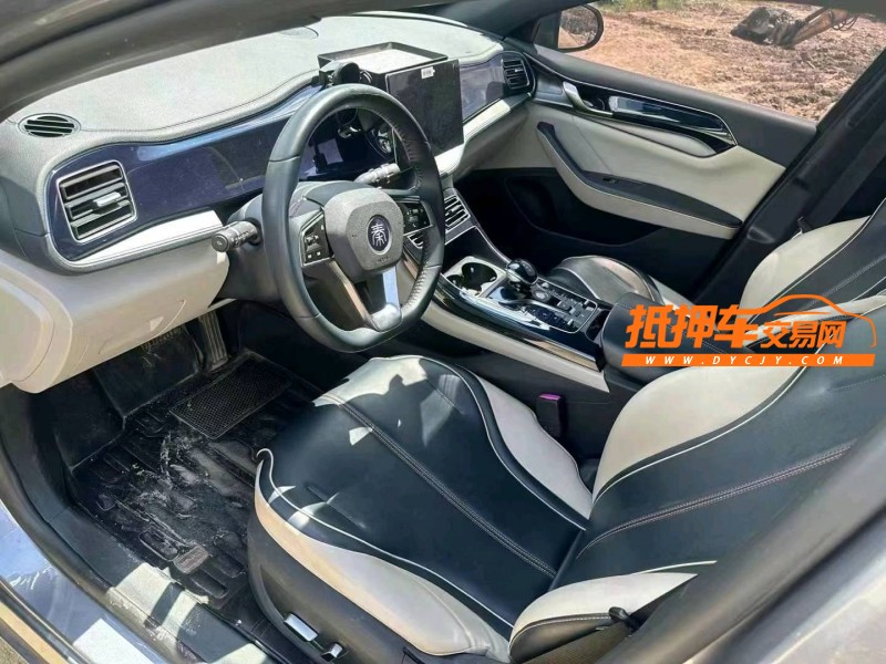 广州22年比亚迪秦6