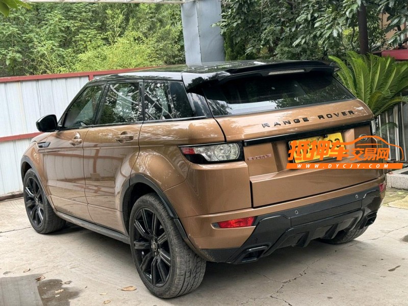 青岛14年路虎极光8