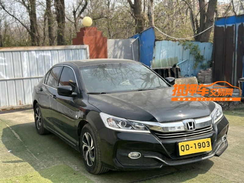 青岛18年本田雅阁3