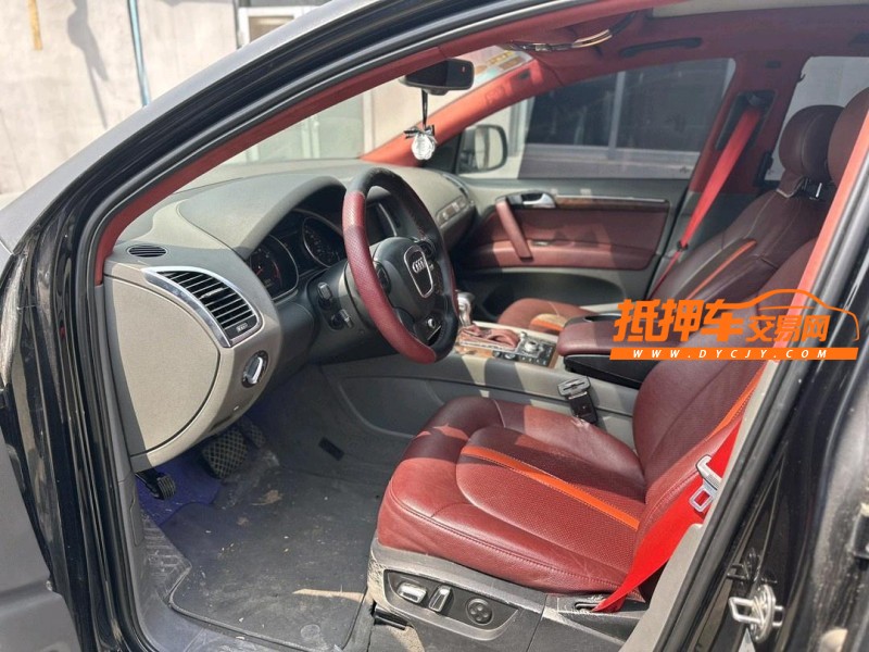 青岛11年奥迪Q74