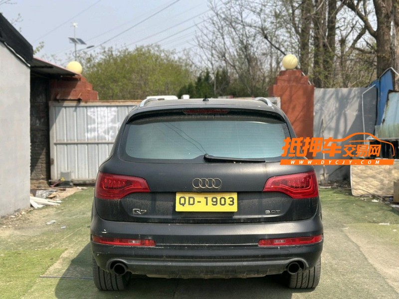 青岛11年奥迪Q78