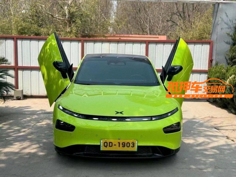 青島22年小鵬汽車p71